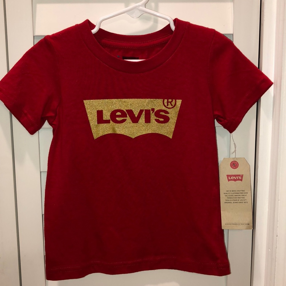 Levi’s Tee